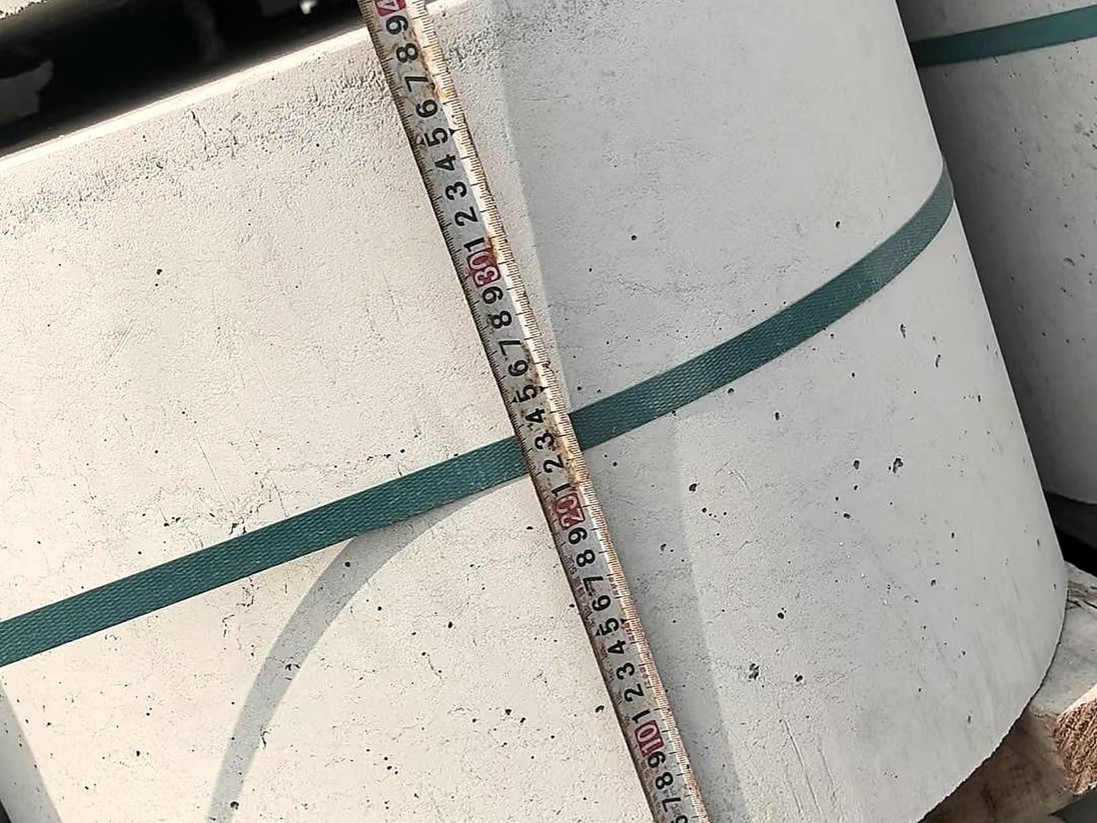光伏配重块尺寸测量实拍